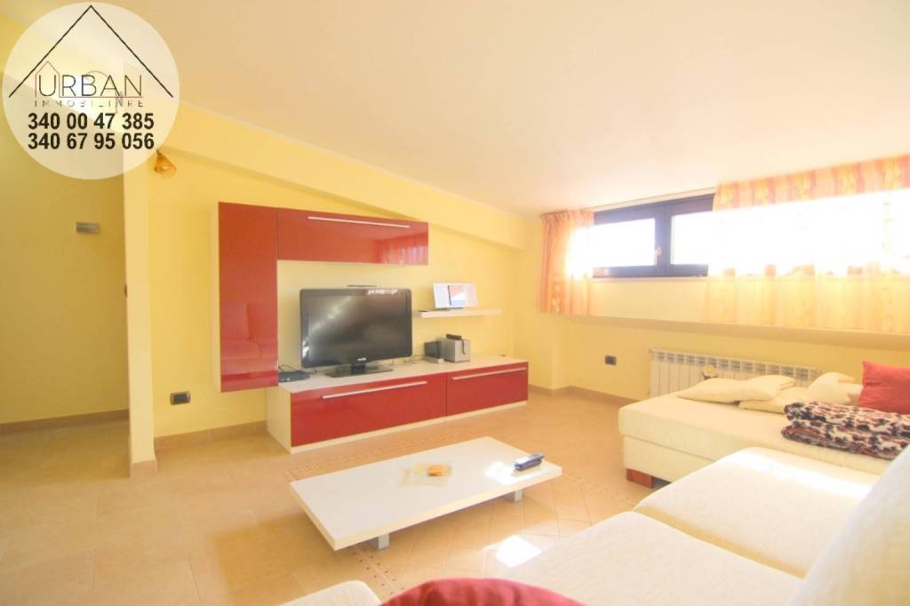 Appartamento in vendita a Pizzoli corso Sallustio, 330