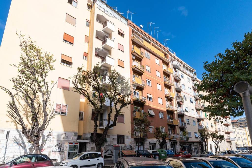 Appartamento in vendita a Roma via Sampiero di Bastelica
