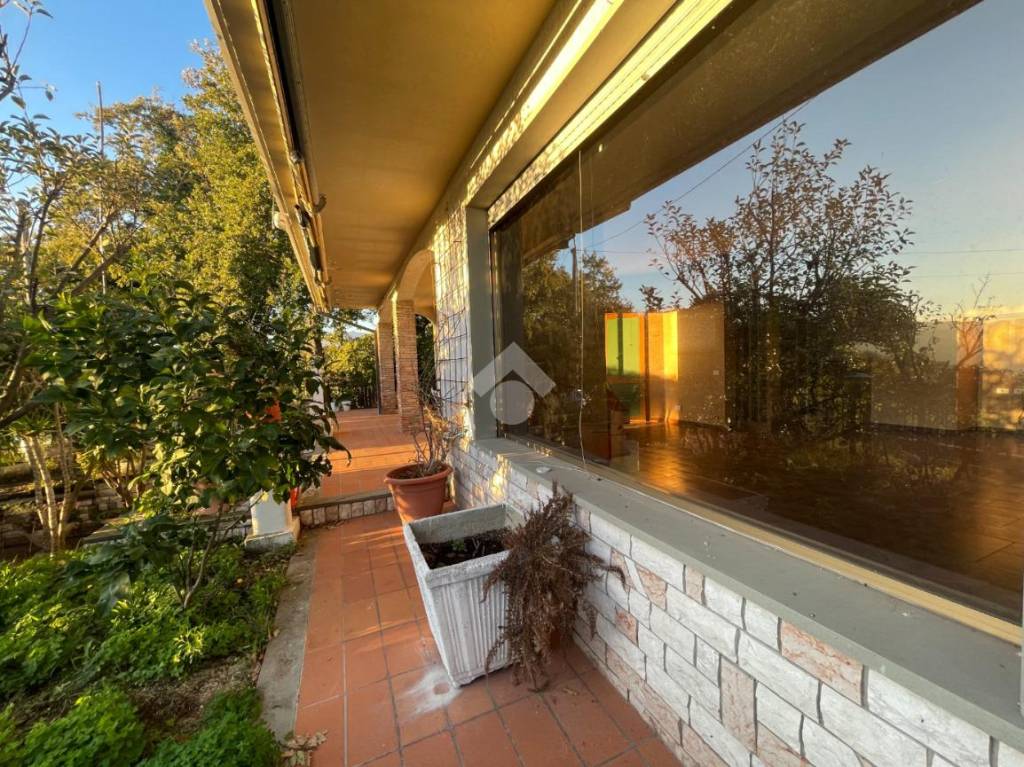 Villa Bifamiliare in vendita a Bolano via Debbio, 99