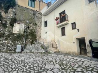 Casa indipendente in vendita a lauro salita castello, 7