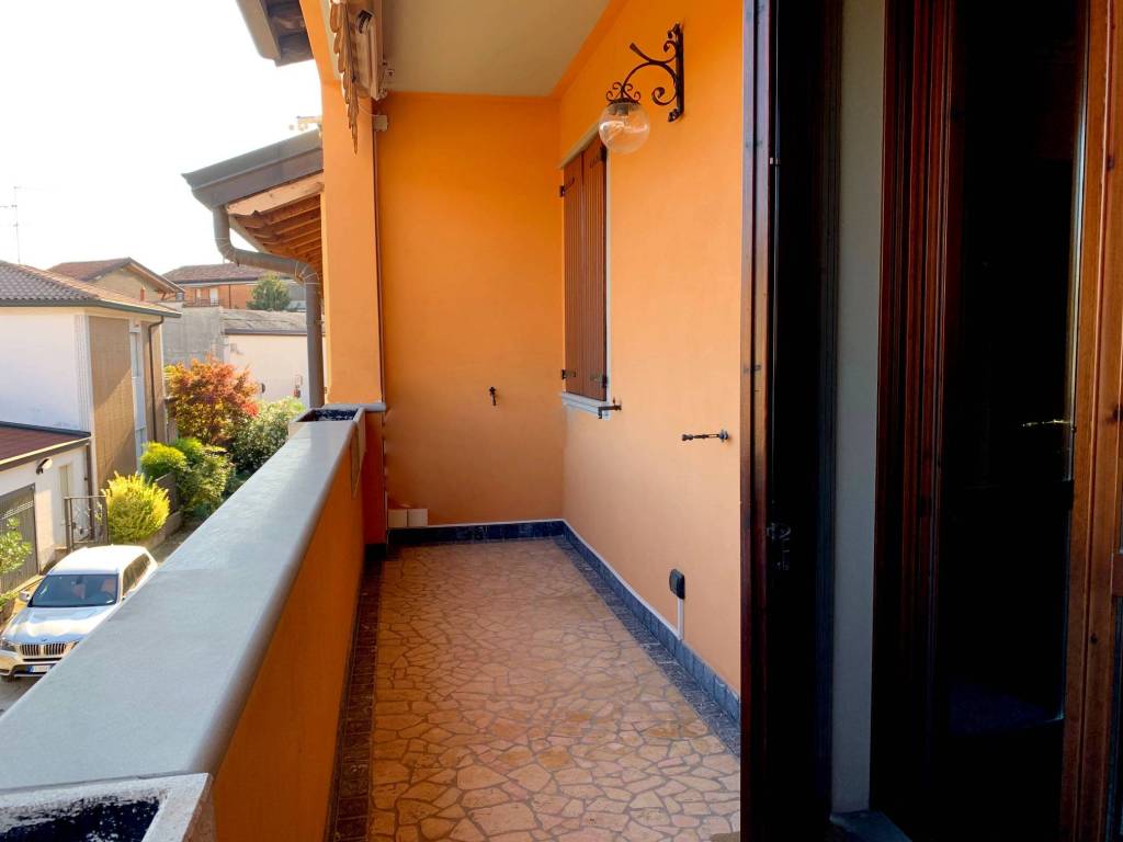 Casa Indipendente in vendita a Caravaggio circonvallazione Pulcheria