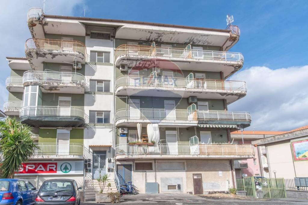 Appartamento in vendita a Calatabiano via Monteforte Banco