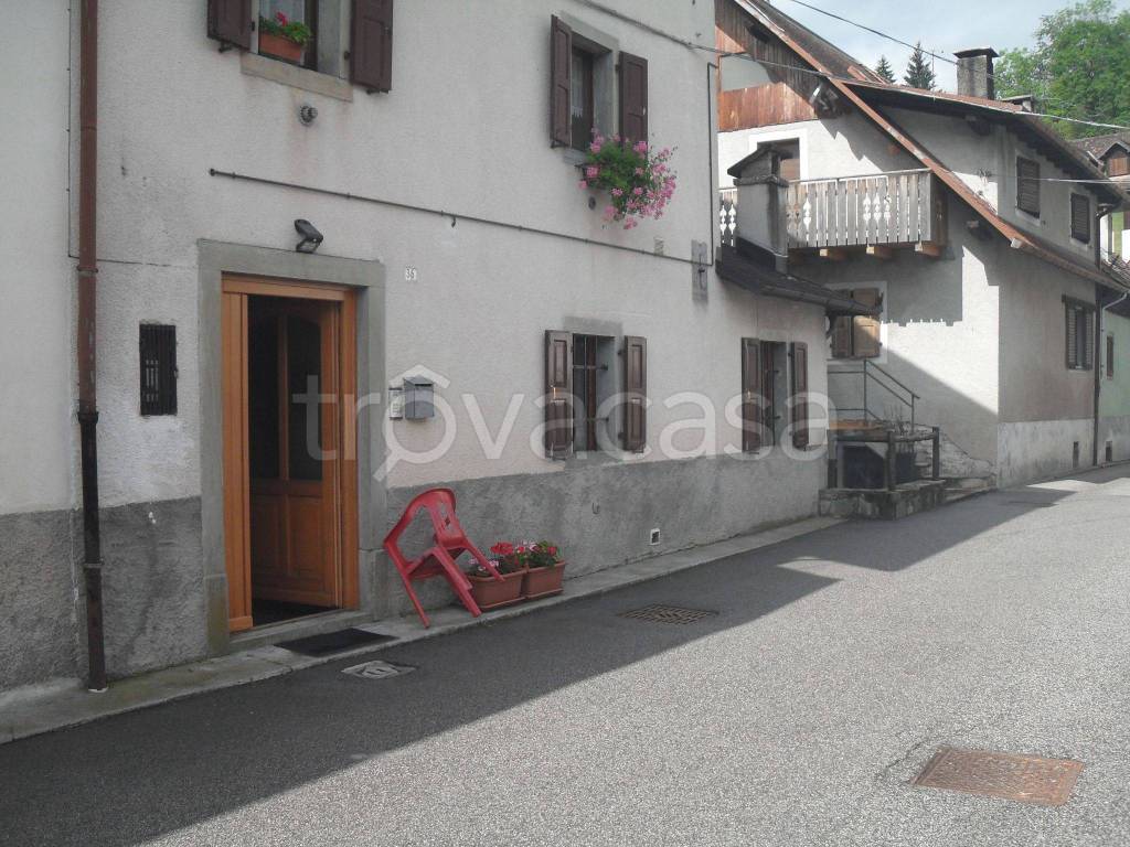 Appartamento in in vendita da privato a Prato Carnico frazione Avausa, 36