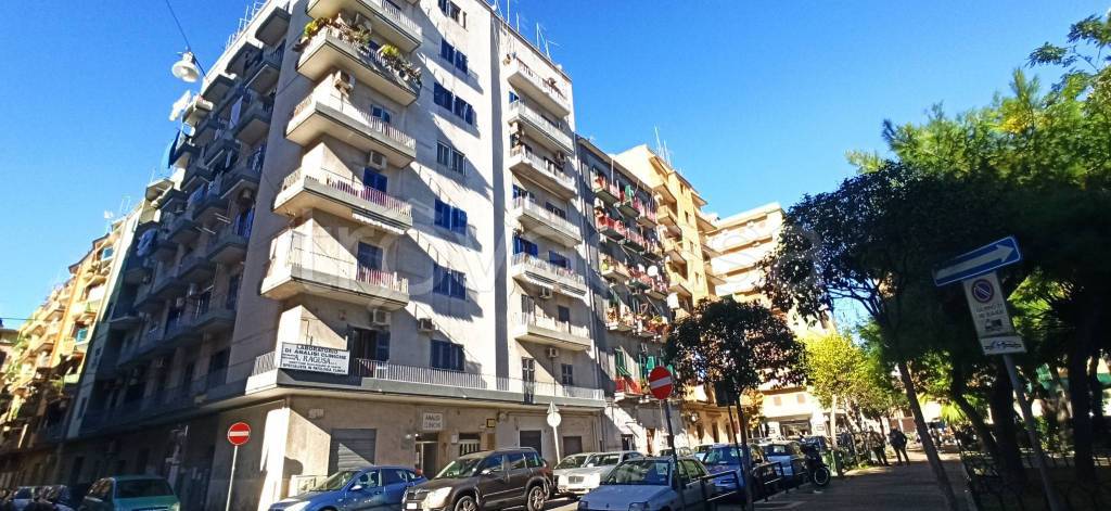 Appartamento in vendita a Taranto via Nettuno, 46