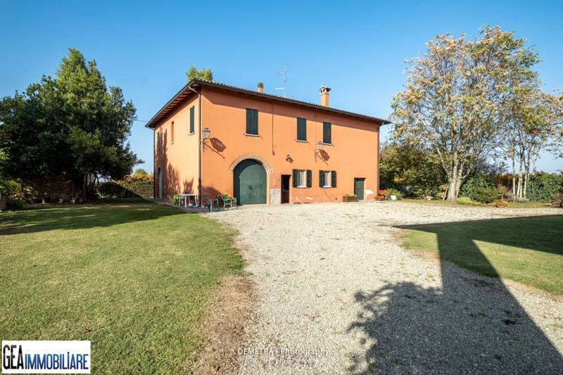 Villa Bifamiliare in vendita a Castelfranco Emilia via Marta, 29