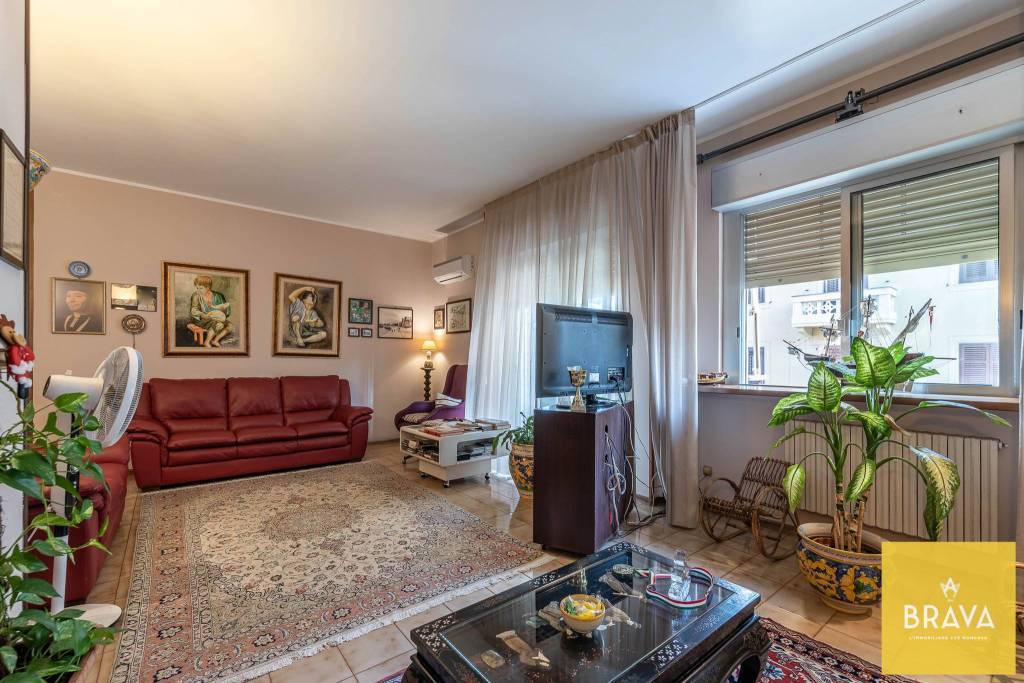 Appartamento in vendita a Palermo via Daniele Manin