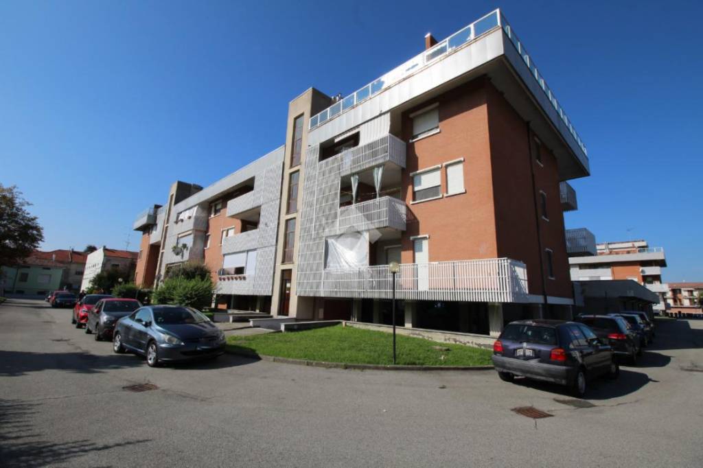 Appartamento in vendita a Crescentino via Bertole Viale, 25