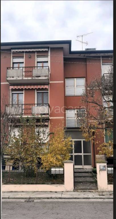 Appartamento in in vendita da privato a Finale Emilia via Bernardino Ramazzini, 28