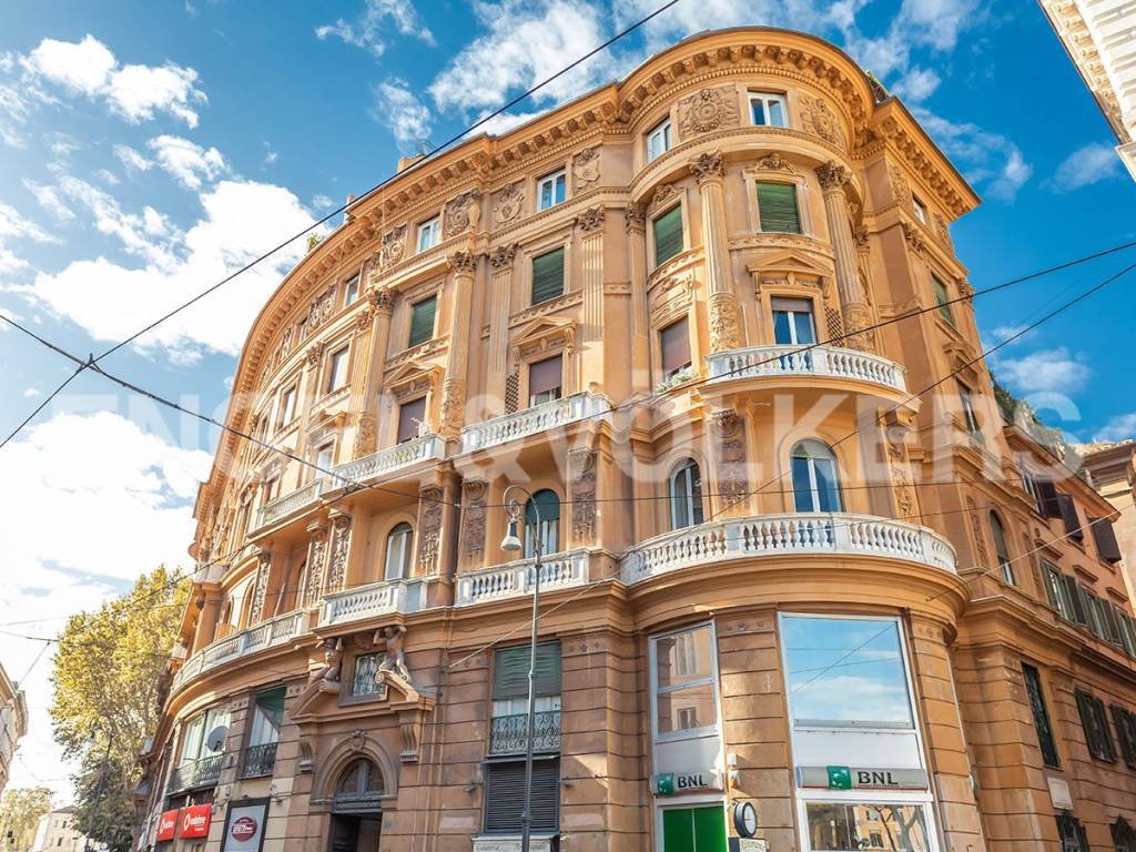 Appartamento in vendita a Roma largo Arenula