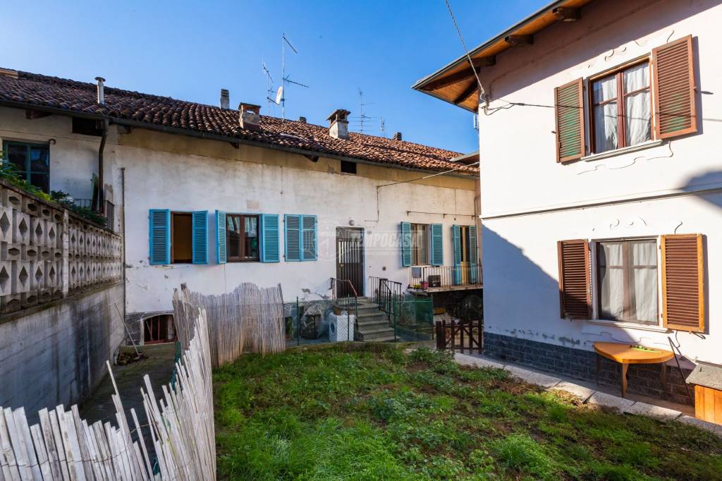 Casa Indipendente in vendita a Gassino Torinese corso Italia 3/b