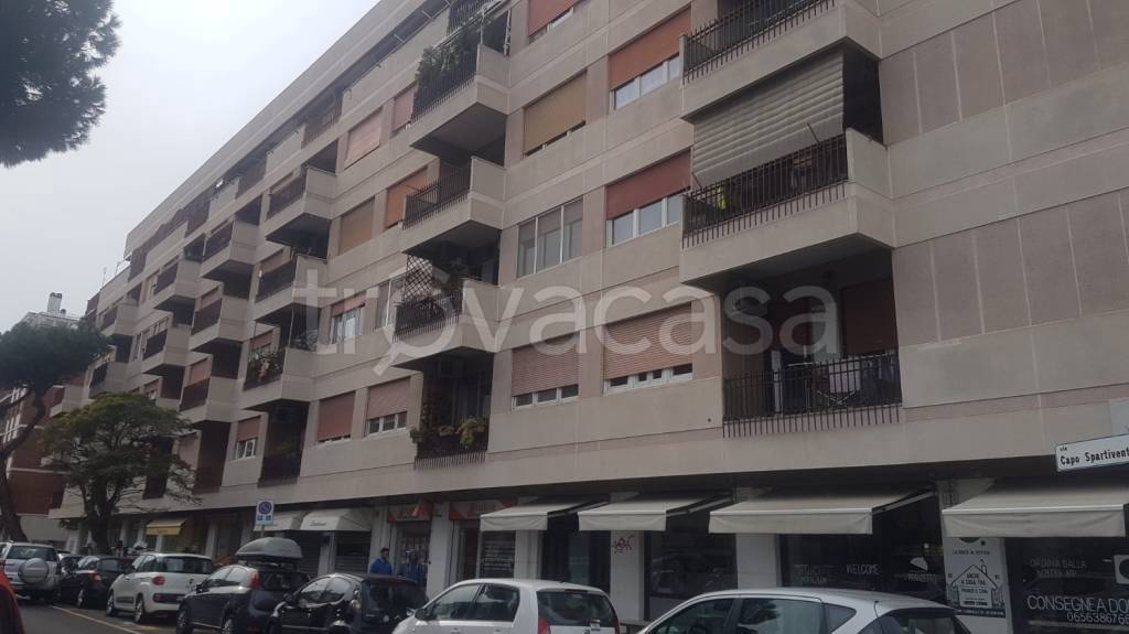 Appartamento in vendita a Roma viale Dei Promontori n 50