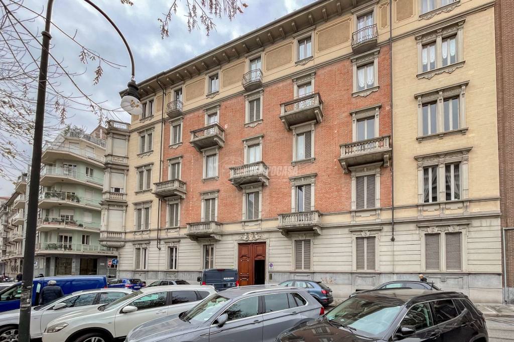 Appartamento in vendita a Torino via Antonio Genovesi 15