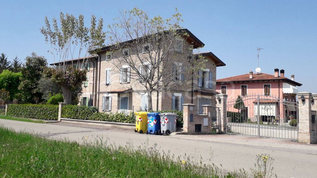 Villa in in vendita da privato a Modena strada Pederzona, 390/3