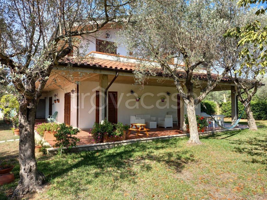 Villa Bifamiliare in in vendita da privato a Corropoli via Felice Barnabei, 21