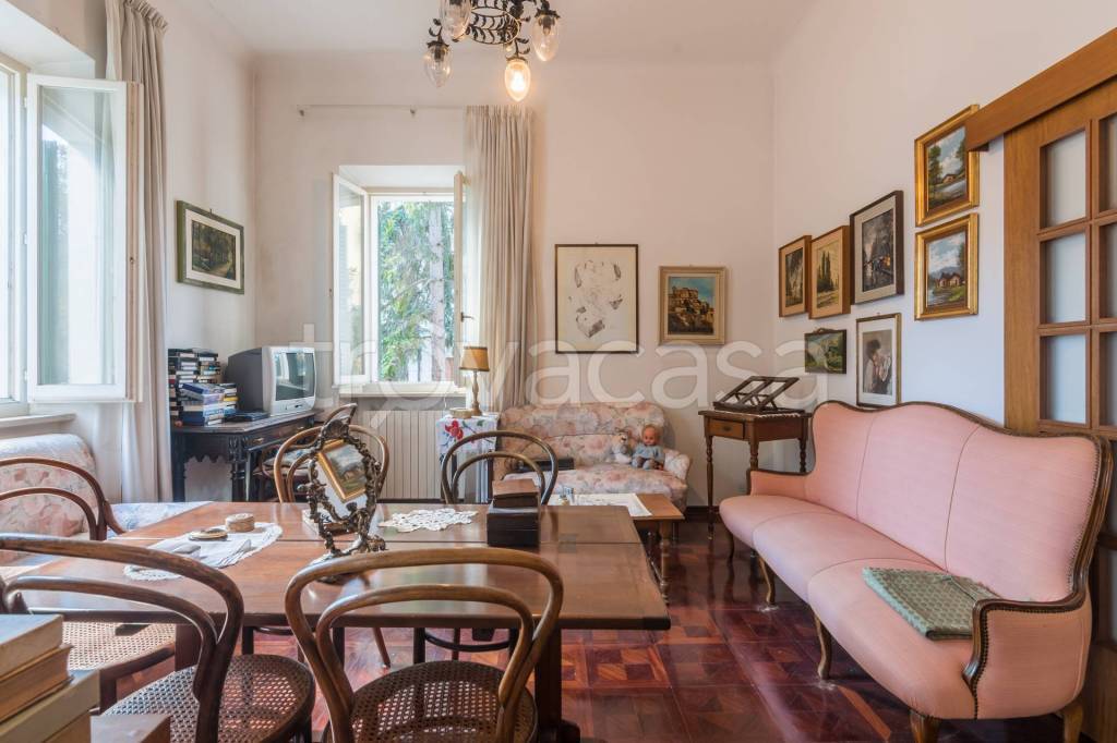 Appartamento in vendita a Macerata via Morbiducci