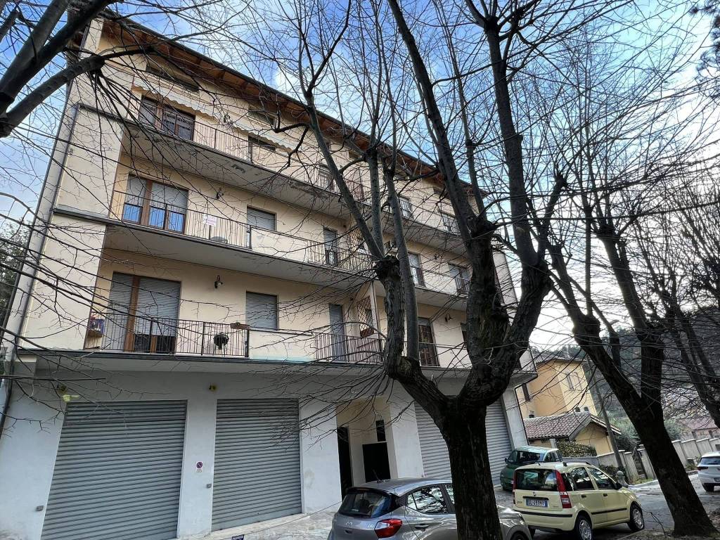 Appartamento in vendita a Gualdo Tadino piazzale dei Giardini
