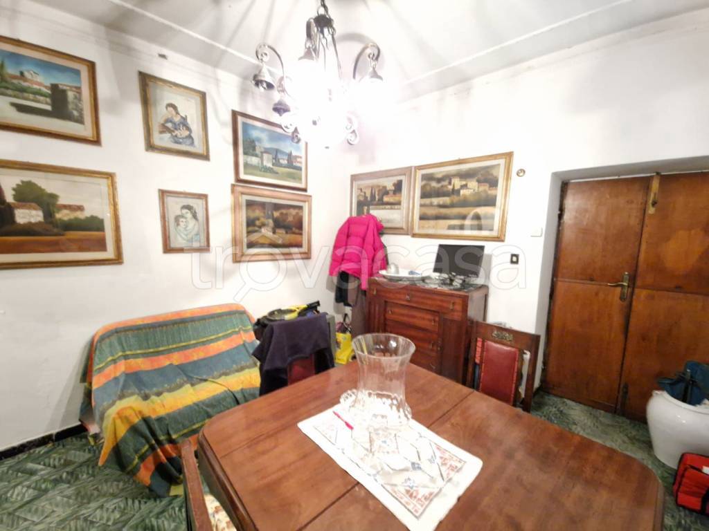 Appartamento in vendita a Fosdinovo via Papiriana