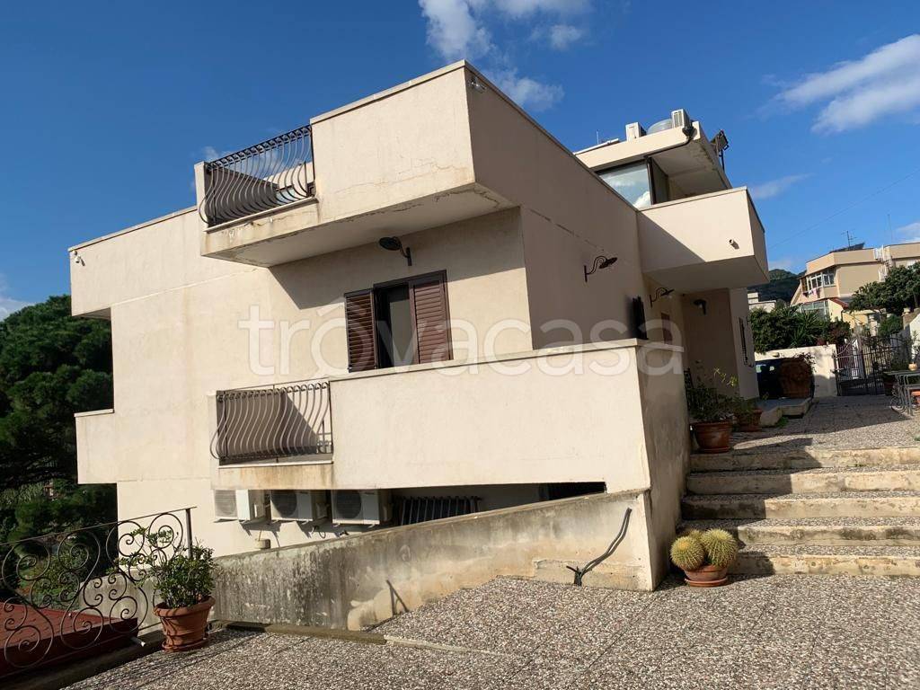 Villa in vendita a Messina salita Tremonti, 9