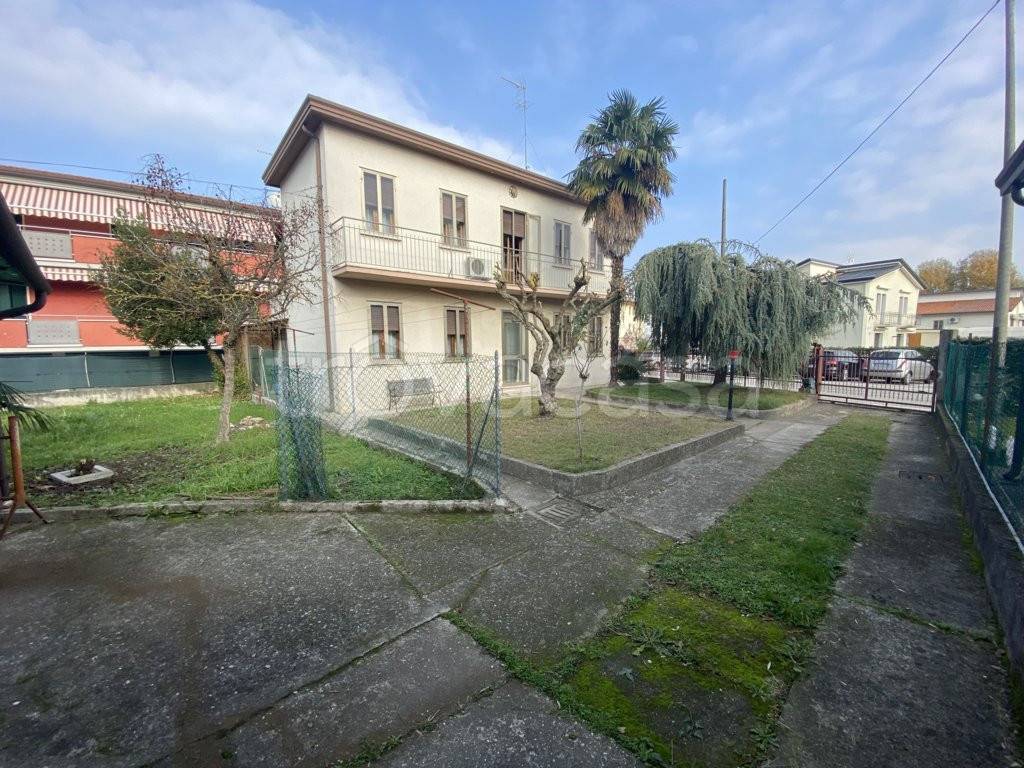 Villa in vendita a Mira via Monte Catino, 5
