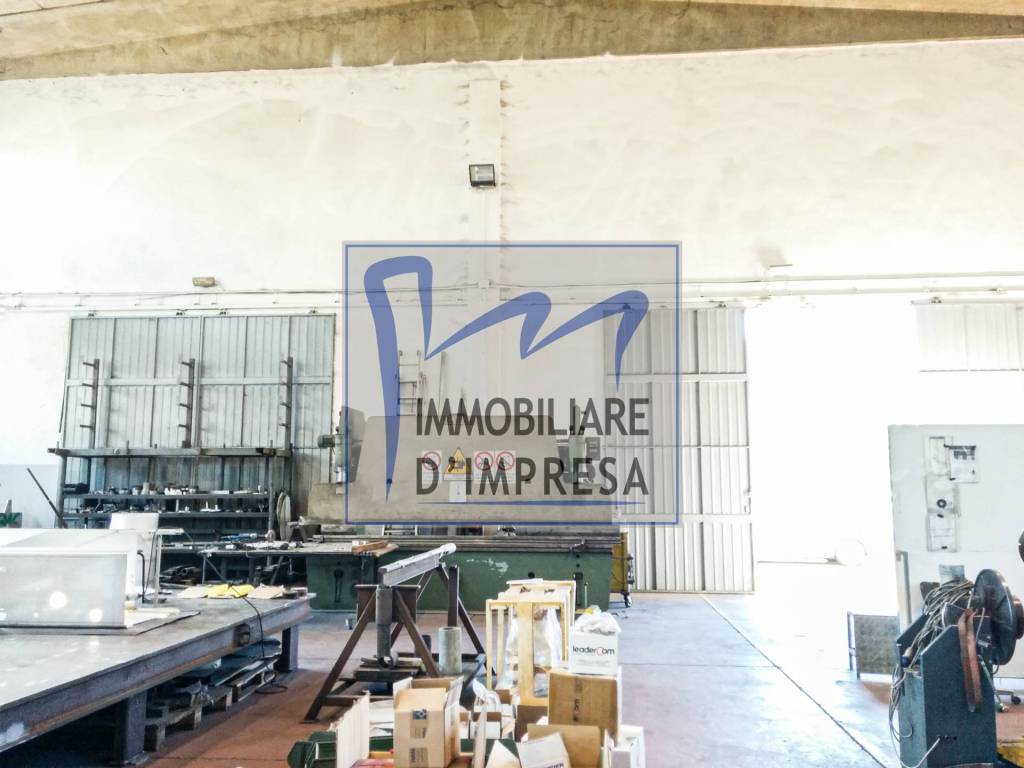 Capannone Industriale in vendita a Fontanellato via Emilia Ovest