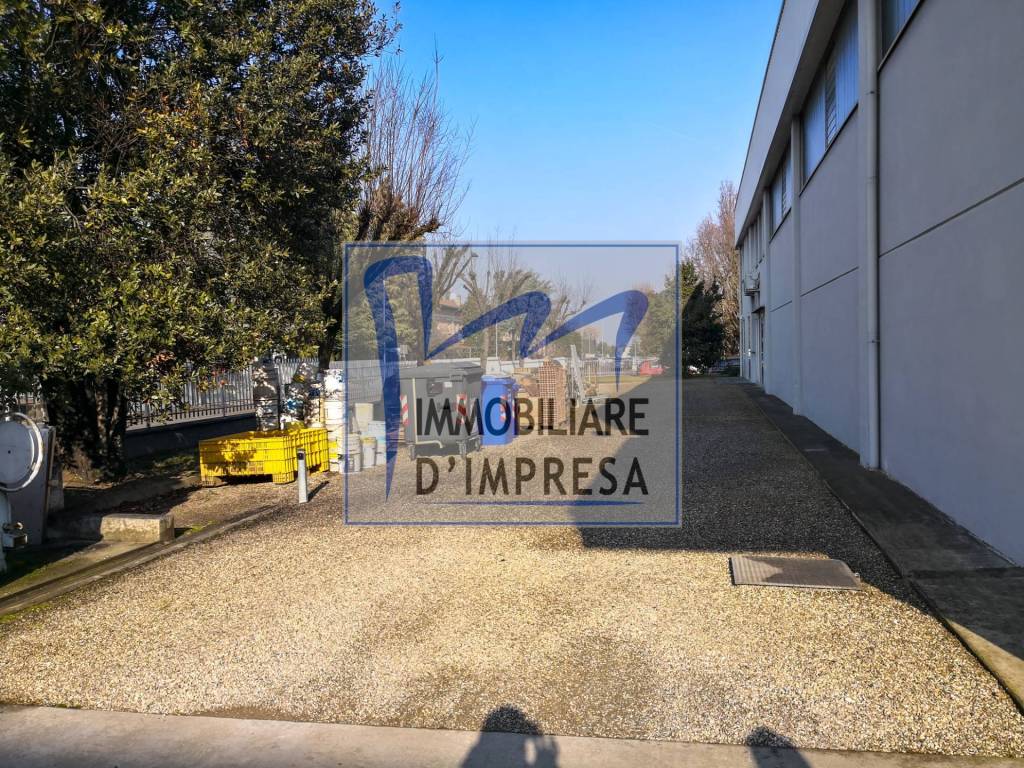 Capannone Industriale in vendita a Sala Baganza via s. Lorenzo