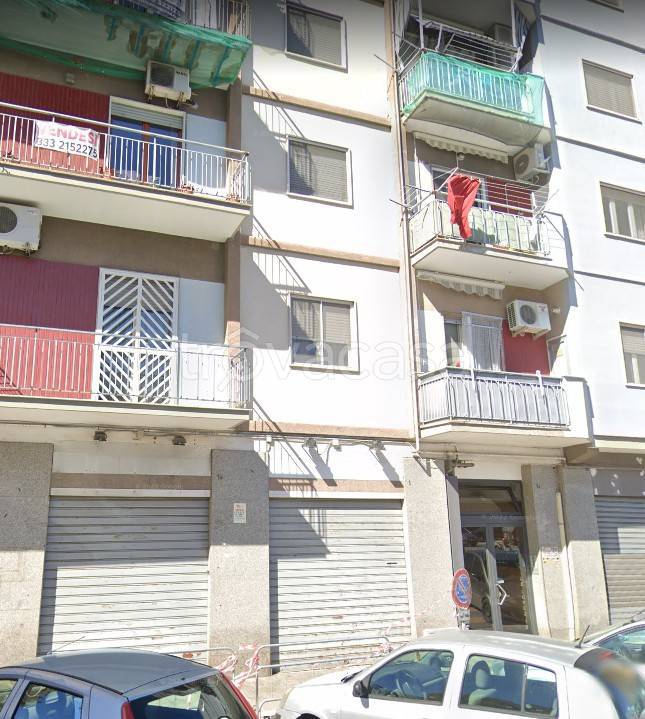 Negozio in affitto a Bari via Davide Lopez, 1C
