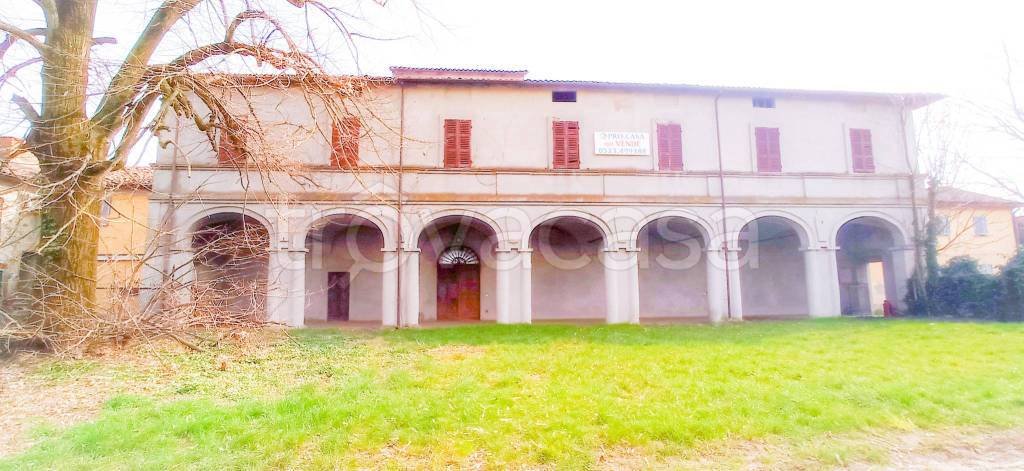 Villa in vendita a Gragnano Trebbiense via Cigala Fulgosi