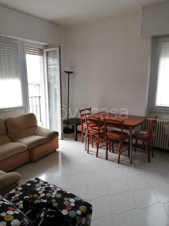 Appartamento in in affitto da privato a Como via Annibale Cressoni, 4