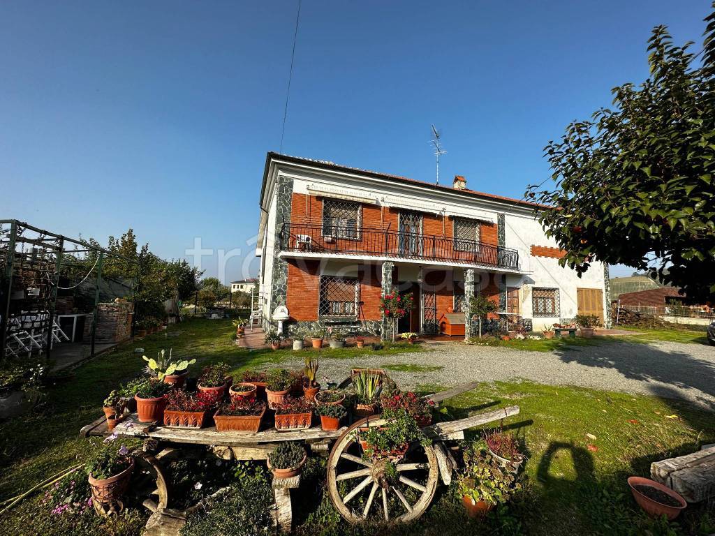 Casa Indipendente in vendita a Rivalta Bormida via Canonico Adolfo Garbarino
