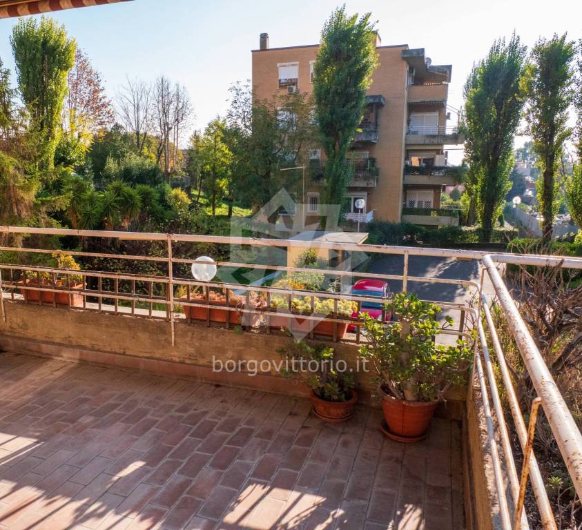 Appartamento in vendita a Roma via dei Sampieri, 31