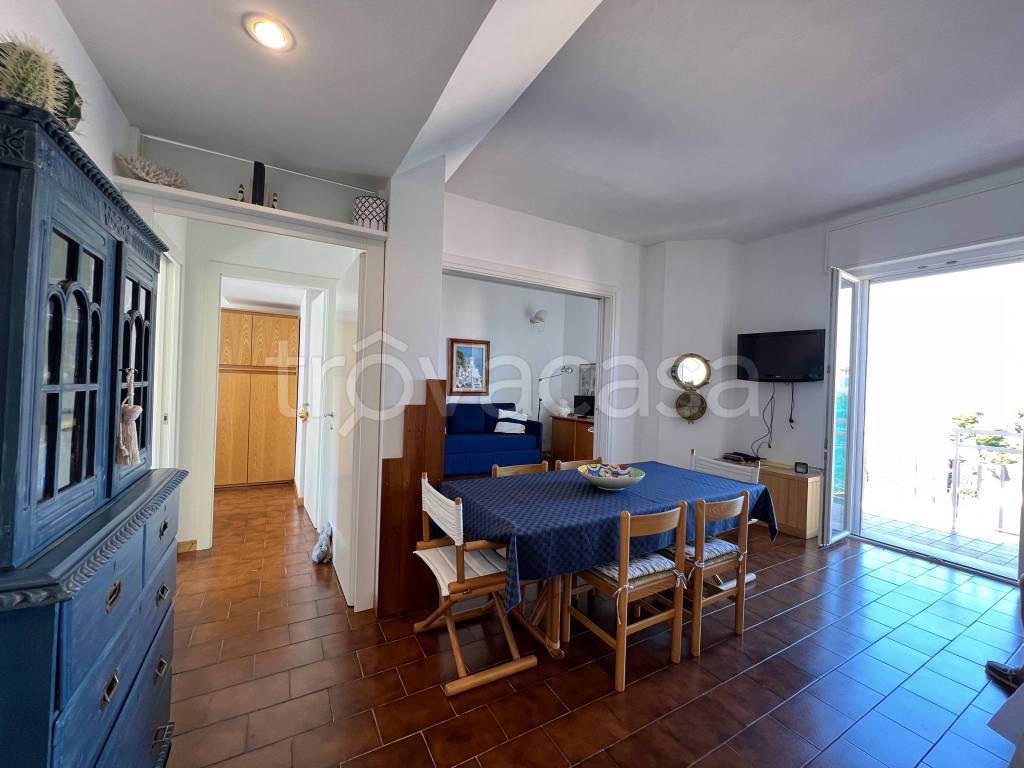Appartamento in vendita a Diano Marina via Francesco Agnese, 34