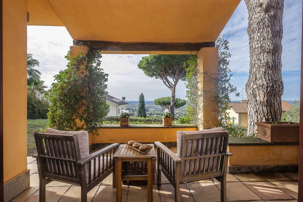 Villa in vendita a Marino via Guglielmo Marconi