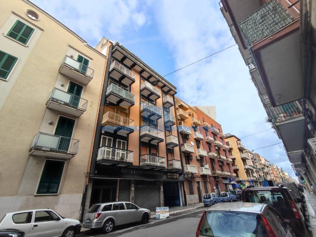 Appartamento in vendita a Bari via Dante Alighieri, 461