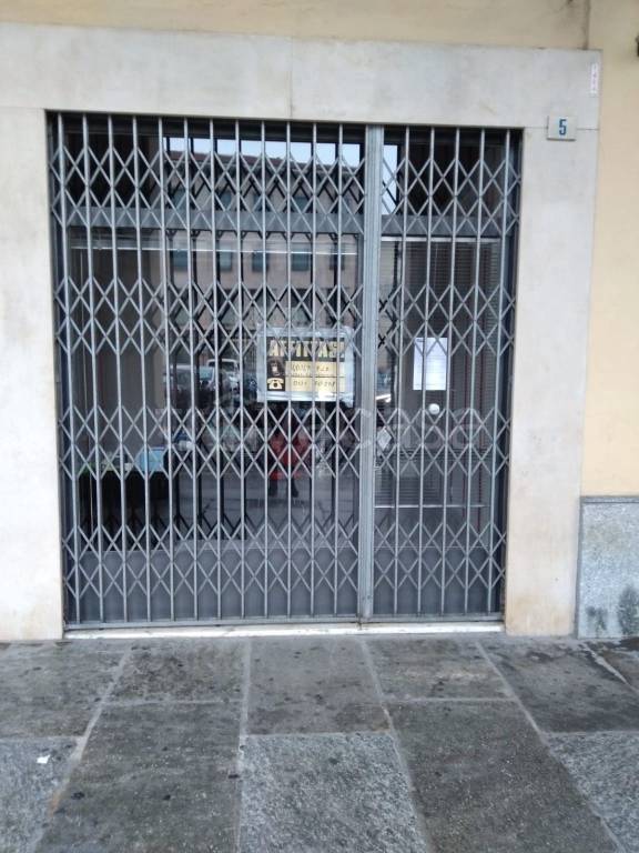 Negozio in in affitto da privato a Tortona piazza Duomo, 5