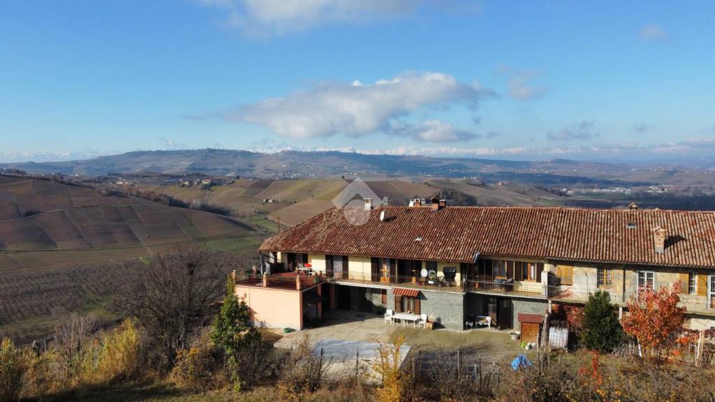 Villa Bifamiliare in vendita a Diano d'Alba via Moglia Gerlotto, 21