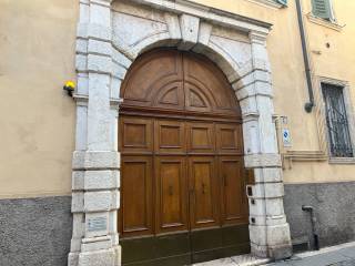 Posto auto in vendita a verona via enrico noris, 2