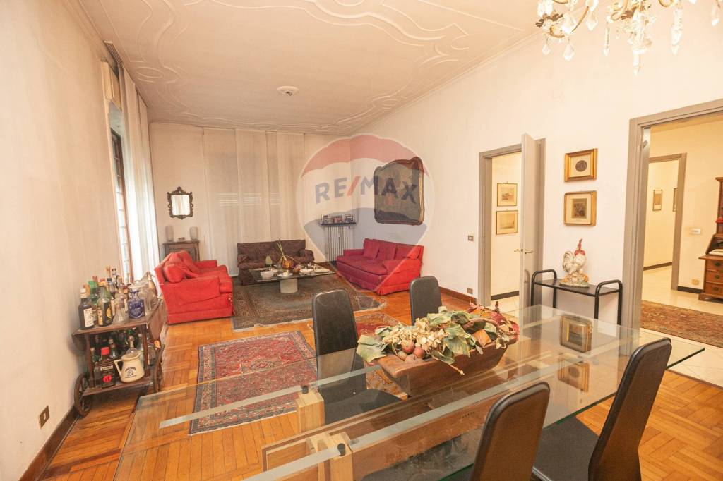 Appartamento in vendita a Genova viale Brigata Bisagno, 4