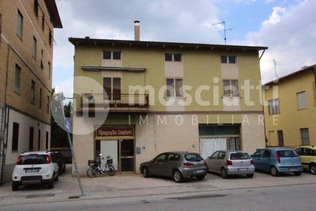 Villa in vendita a Castelraimondo viale Europa