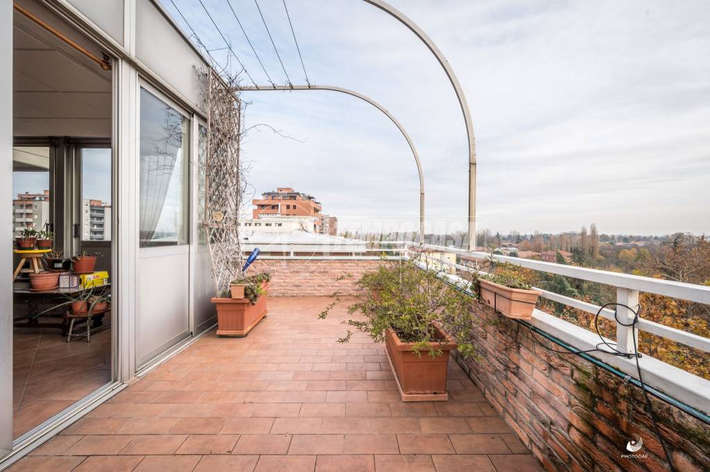 Appartamento in vendita a Modena via cilea 19