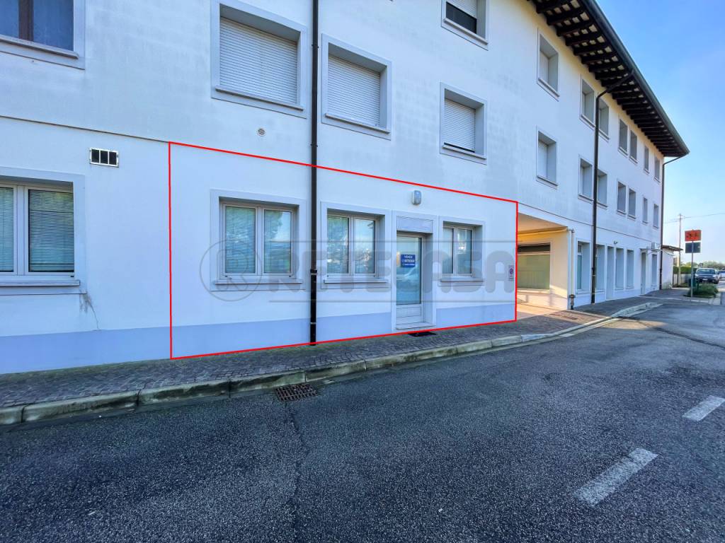 Ufficio in vendita a San Giorgio di Nogaro via Marano Lagunare, 1