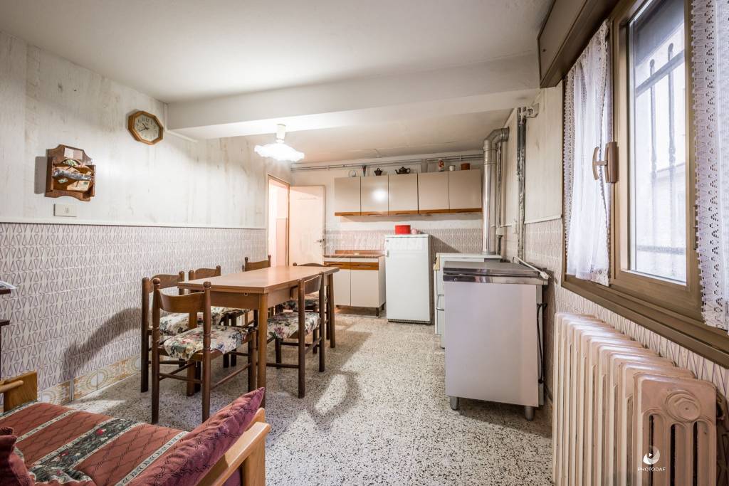 Casa Indipendente in vendita a Soliera via Serrasina