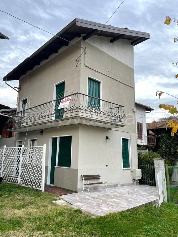 Appartamento in in vendita da privato a Villa del Bosco via Torino, 24