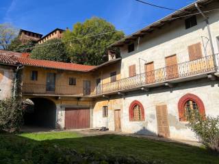 Casale in vendita a barengo via duca d'aosta, 27