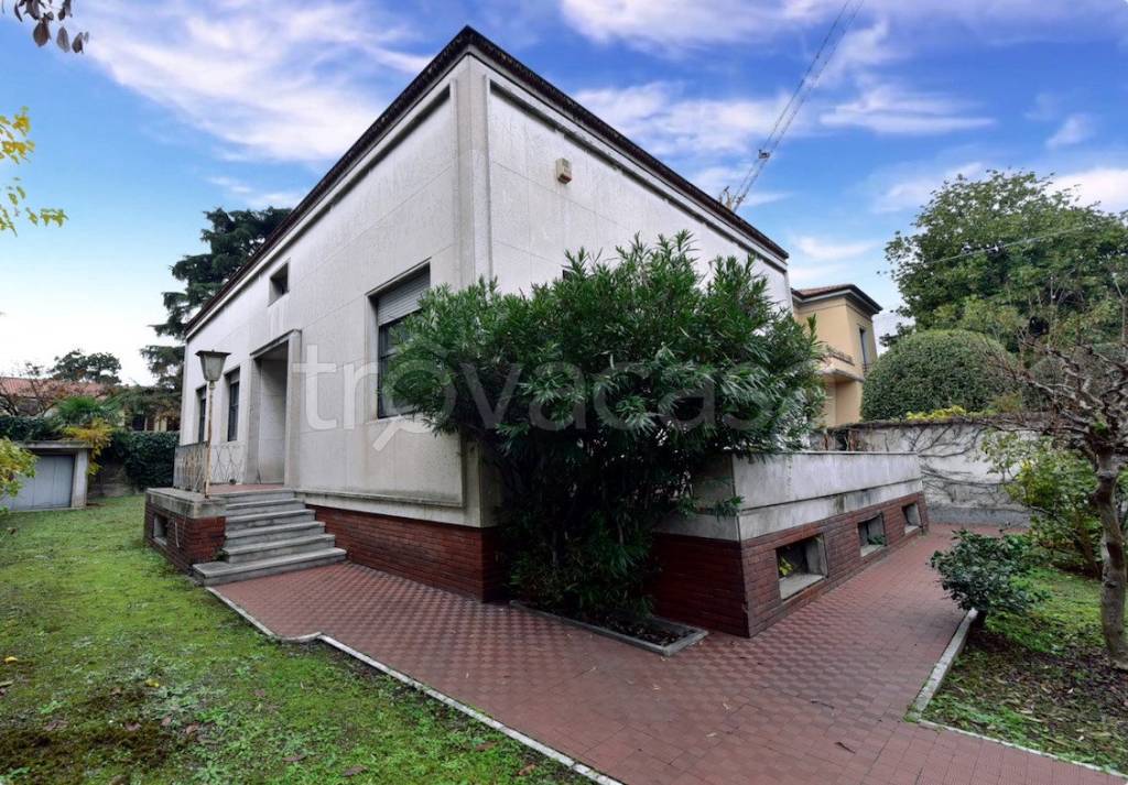 Villa in vendita a Lissone via Pietro Verri, 2