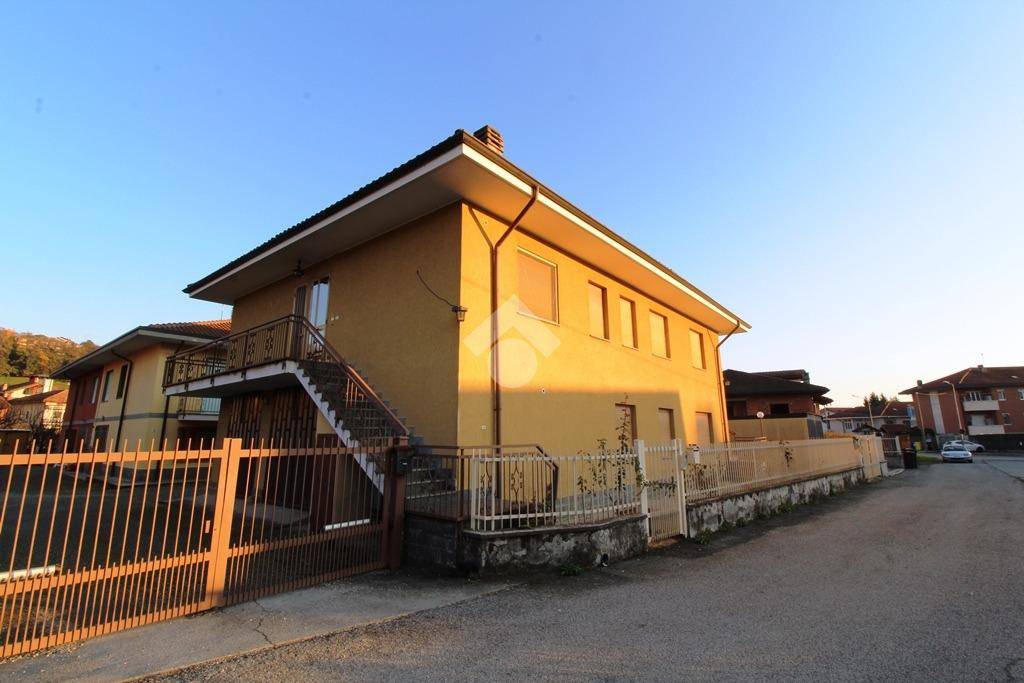 Villa Bifamiliare in vendita a Castellamonte via Vietta, 6
