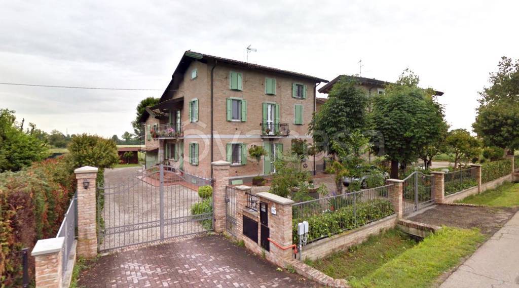 Villa Bifamiliare in in vendita da privato a Modena strada Pederzona, 394