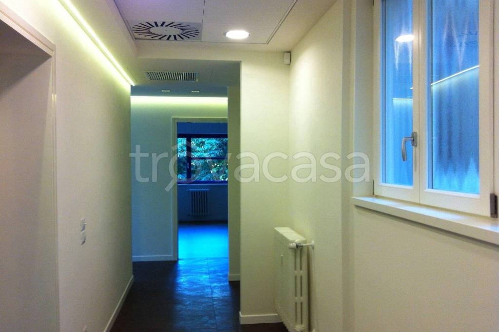 Ufficio in in affitto da privato a Treviso largo di Porta Altinia, 23