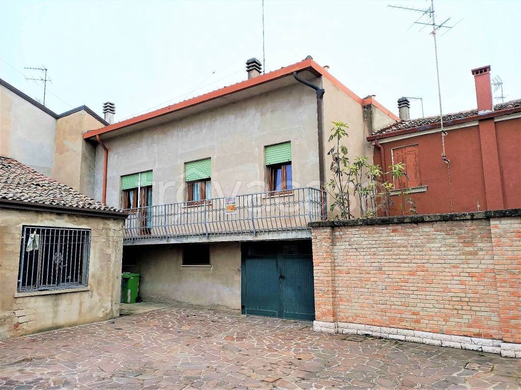 Appartamento in vendita ad Adria corso Giuseppe Garibaldi