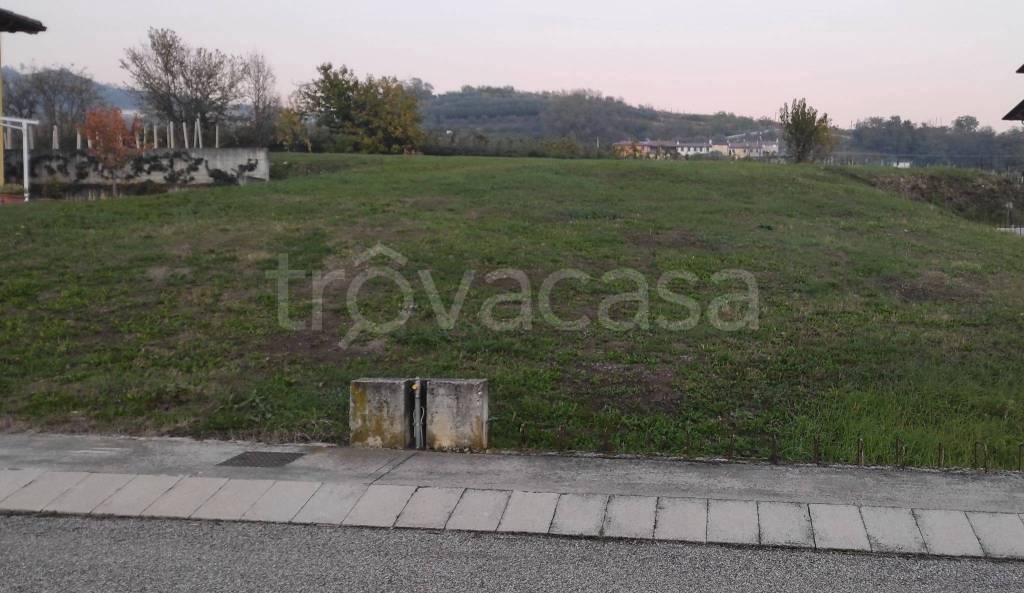 Terreno Residenziale in vendita a San Giovanni Ilarione via Unità d'Italia, 21