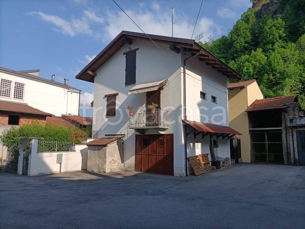 Villa in vendita a Roccavione via Roma, 19